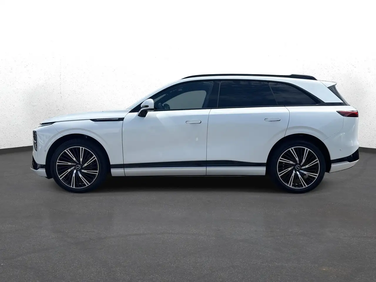 XPENG G9