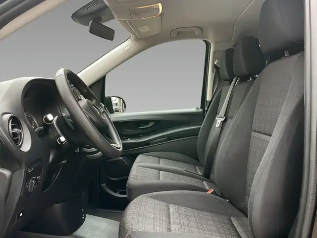 Mercedes-Benz Vito view 10