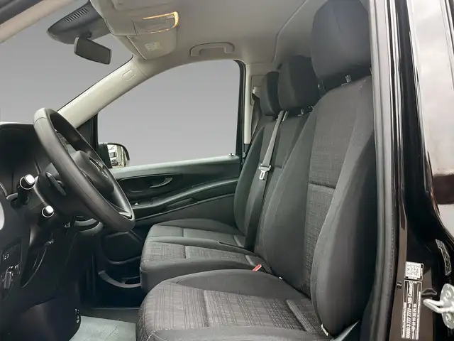 Mercedes-Benz Vito view 9