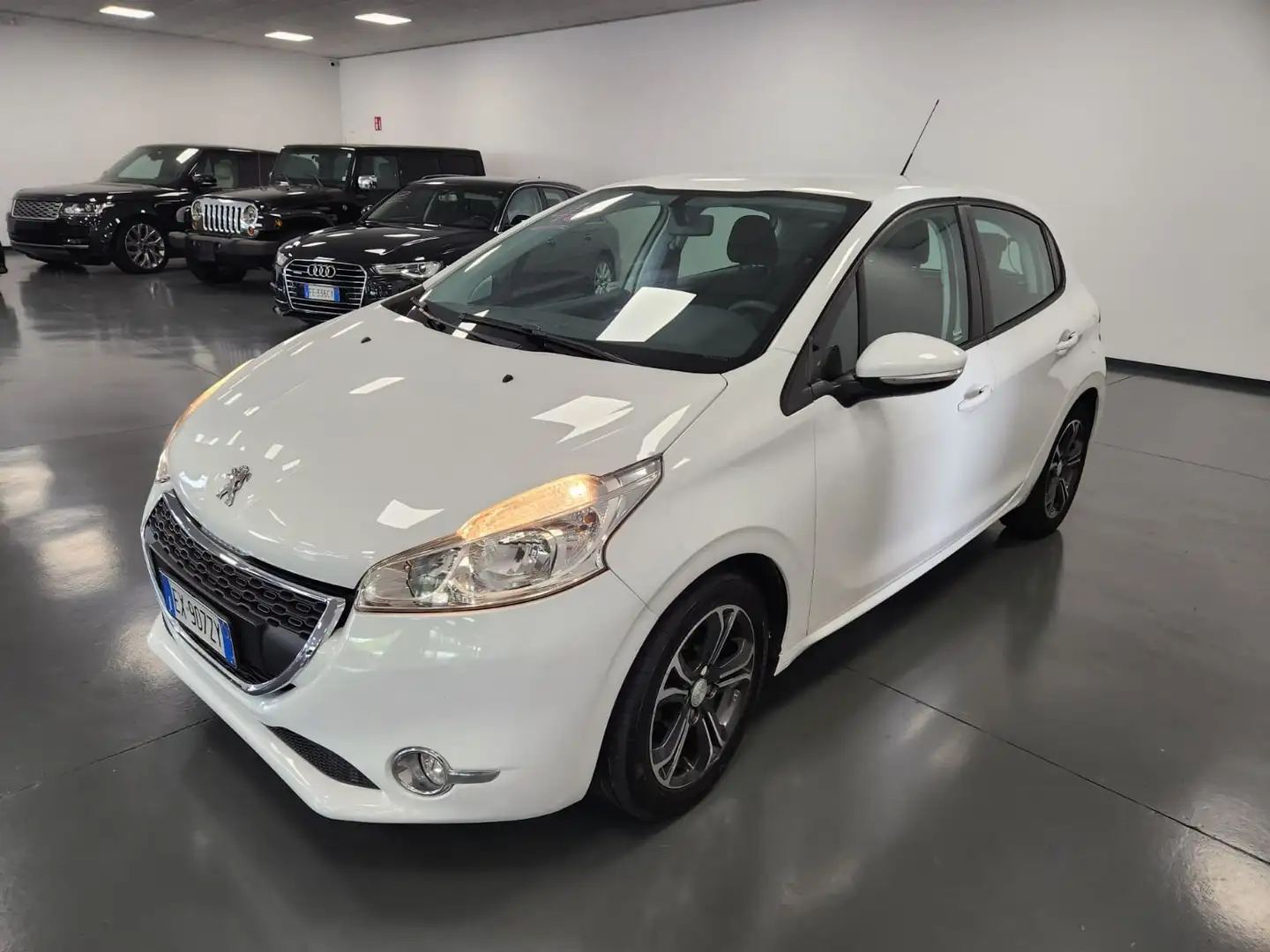 Peugeot 208 208 5p 1.2 puretech Access E6+OK NEOPATENTATI Bianco - 1