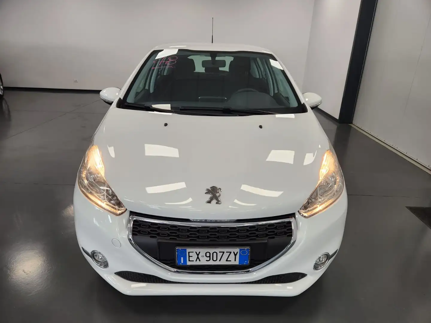 Peugeot 208 208 5p 1.2 puretech Access E6+OK NEOPATENTATI Bianco - 2