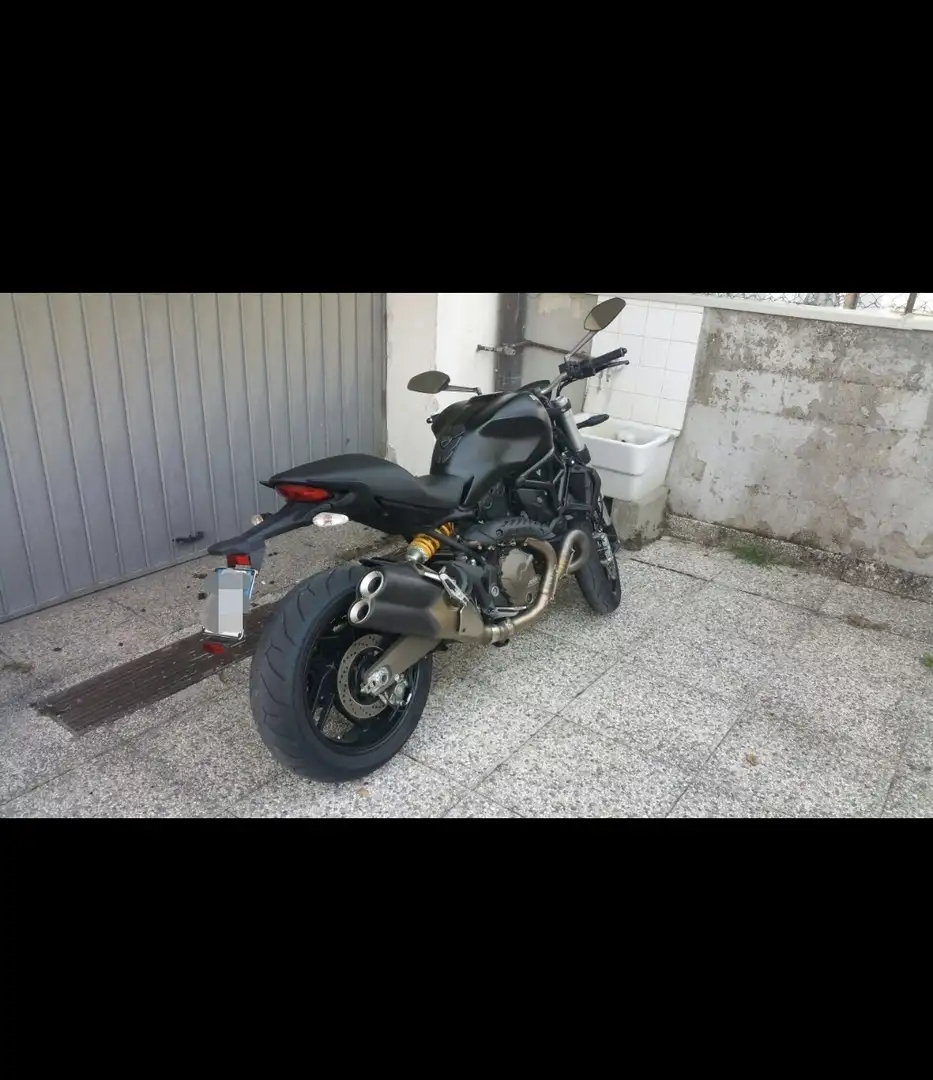 Ducati Monster 821 Nero - 2