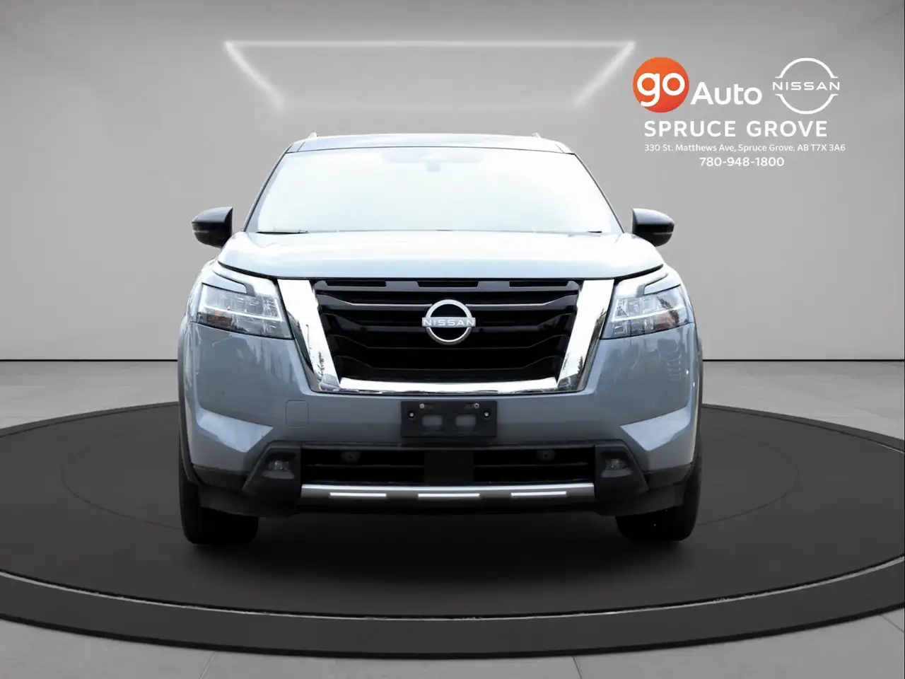 Nissan Pathfinder снимка Nissan Pathfinder
