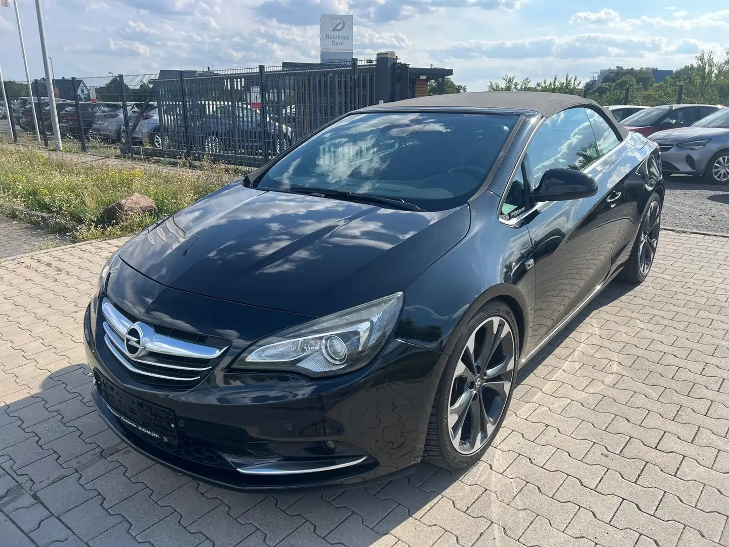 Opel Cascada 1.6 T Innovation Aut. Navi+Xenon+Kamera Schwarz - 2