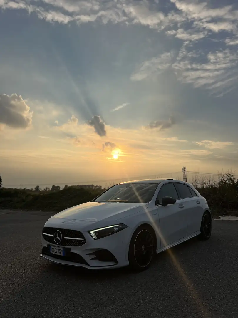 Mercedes-Benz A 220 d Premium Night edition 4matic auto - 1