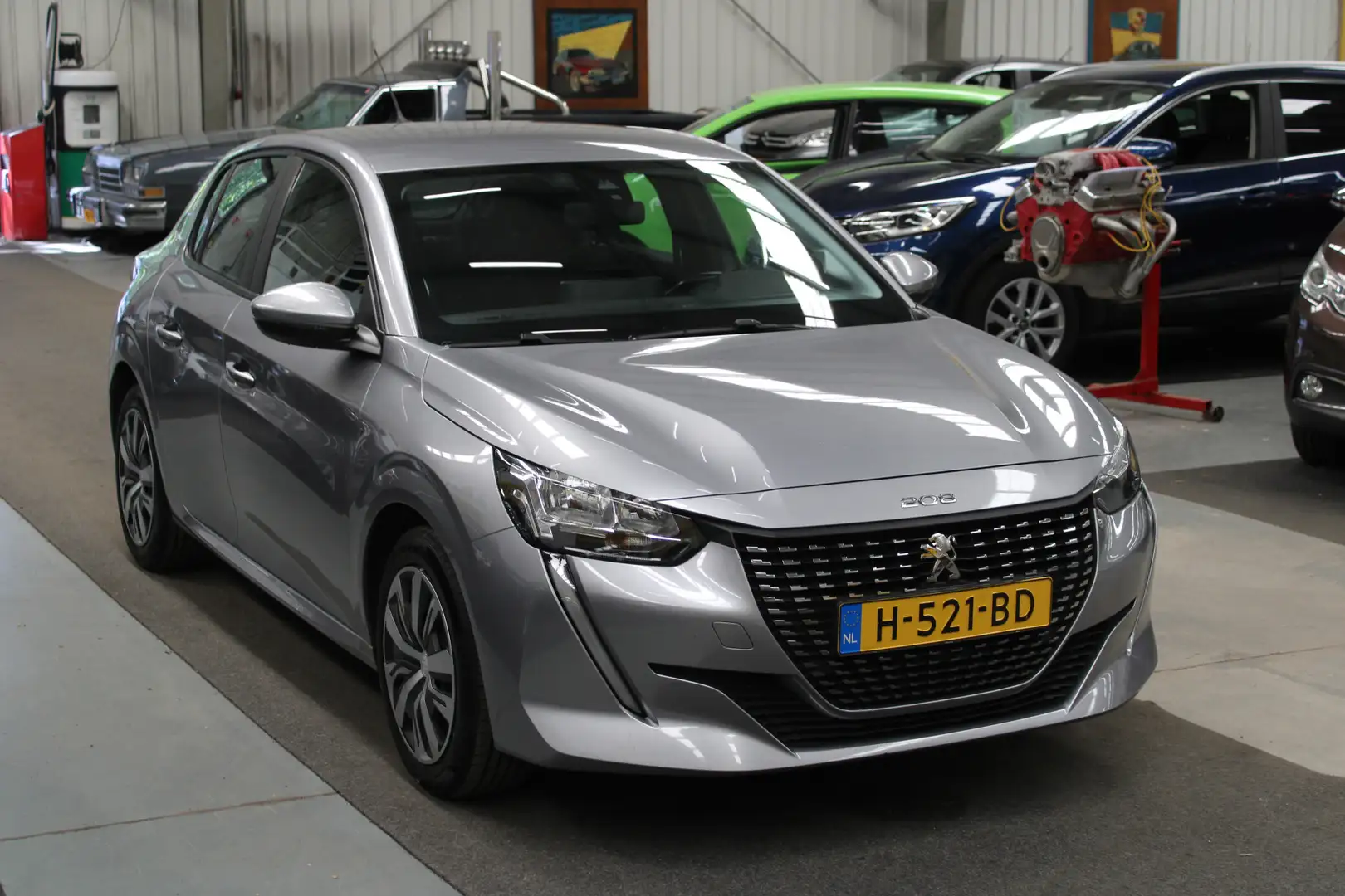 Peugeot 208 1.2 PureTech Blue Lease Active NAP, Airco, Navi, C Grijs - 2