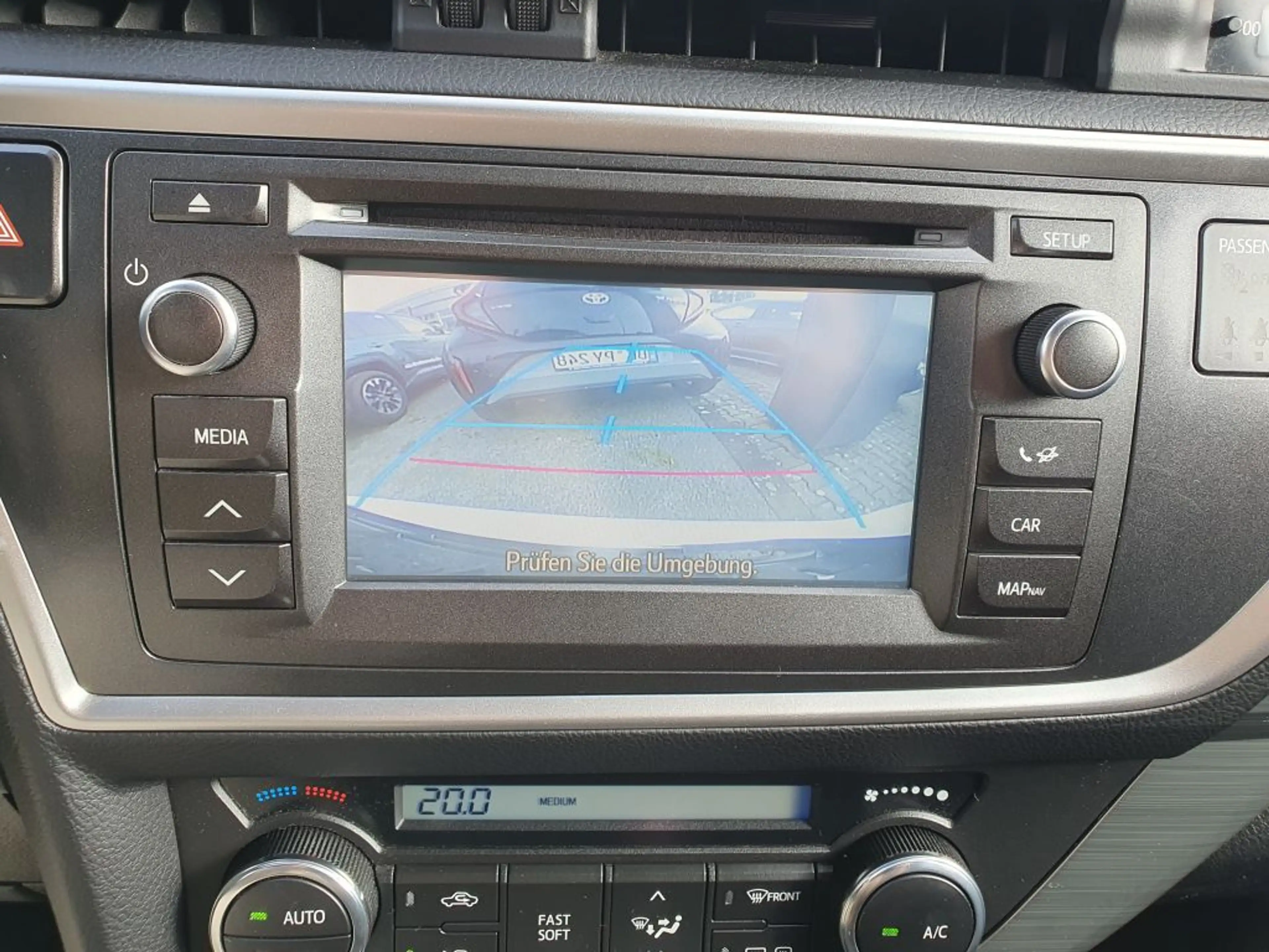 Toyota Auris 1.33 Dual-VVT-i Touring Sports Life — photo 14