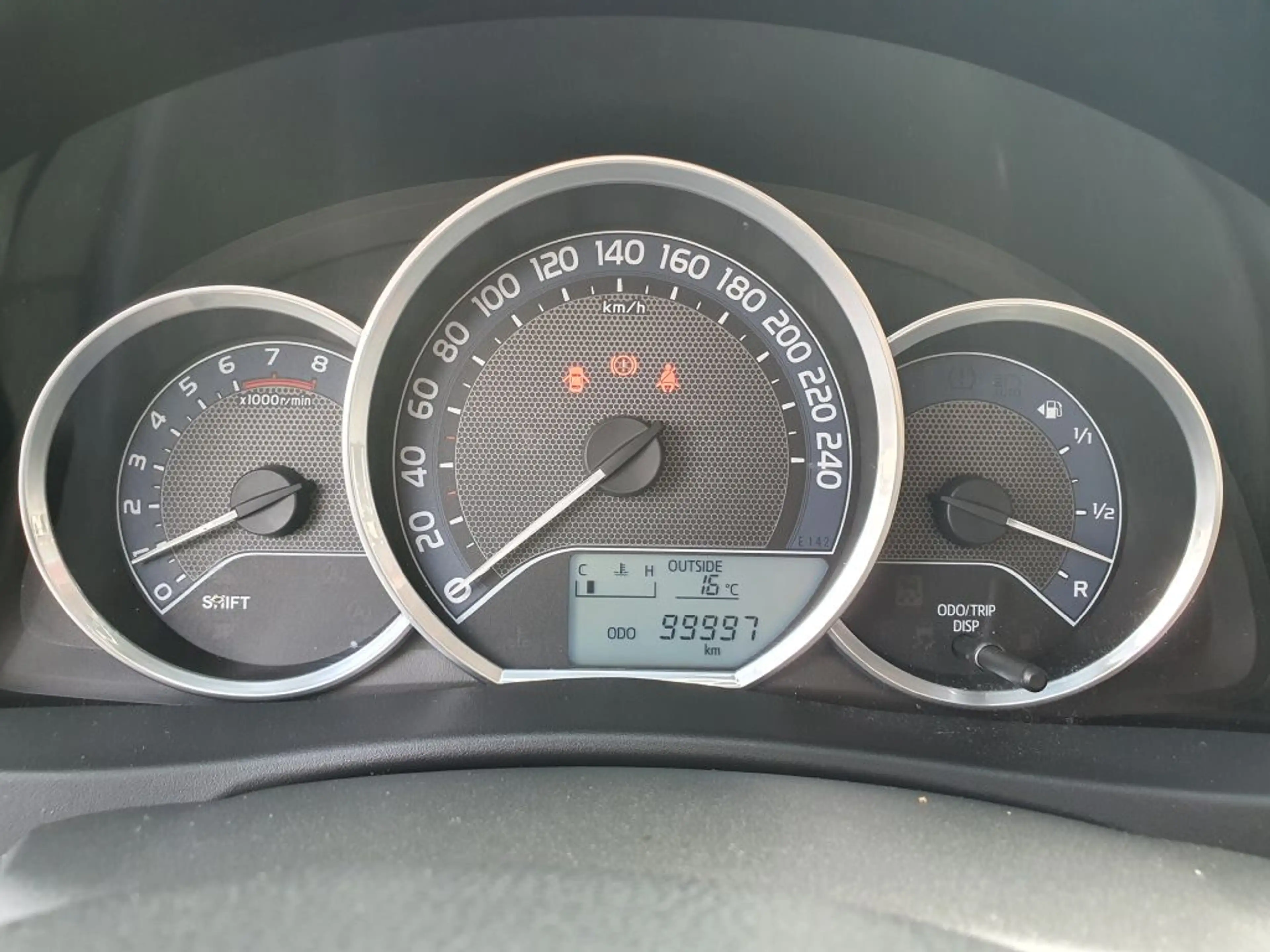 Toyota Auris 1.33 Dual-VVT-i Touring Sports Life — photo 12