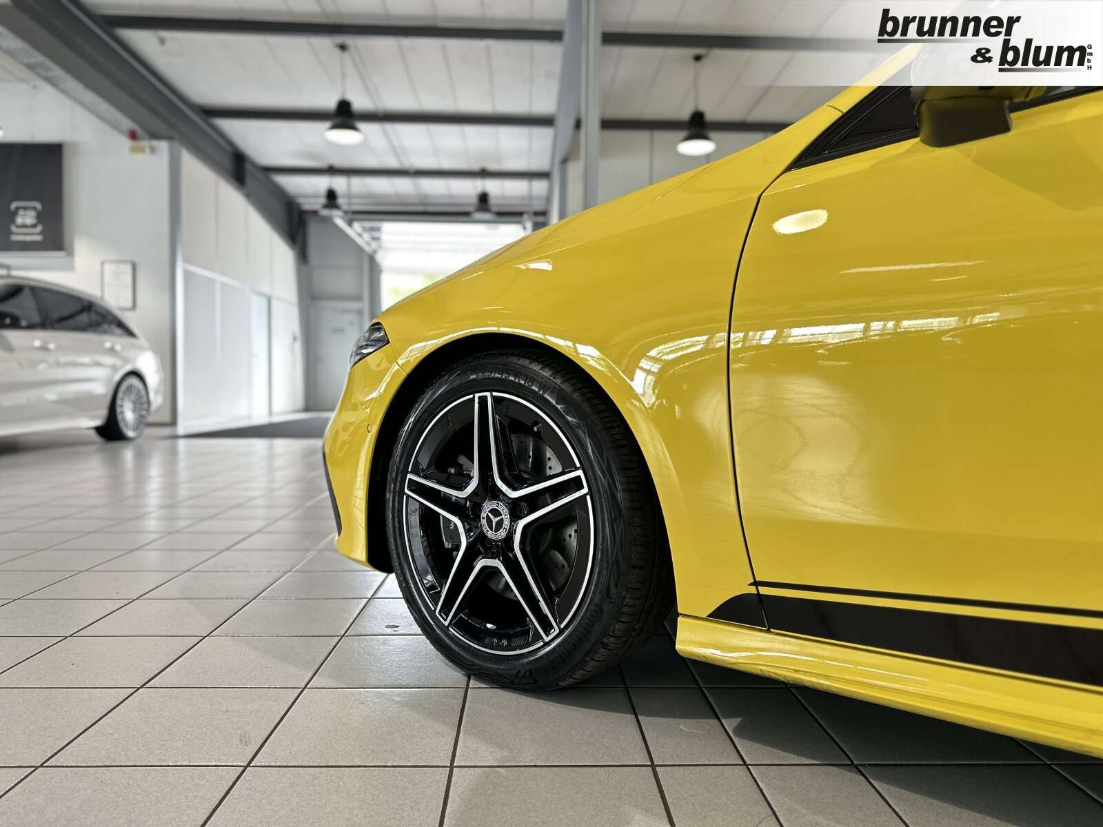 Mercedes-Benz A 220
