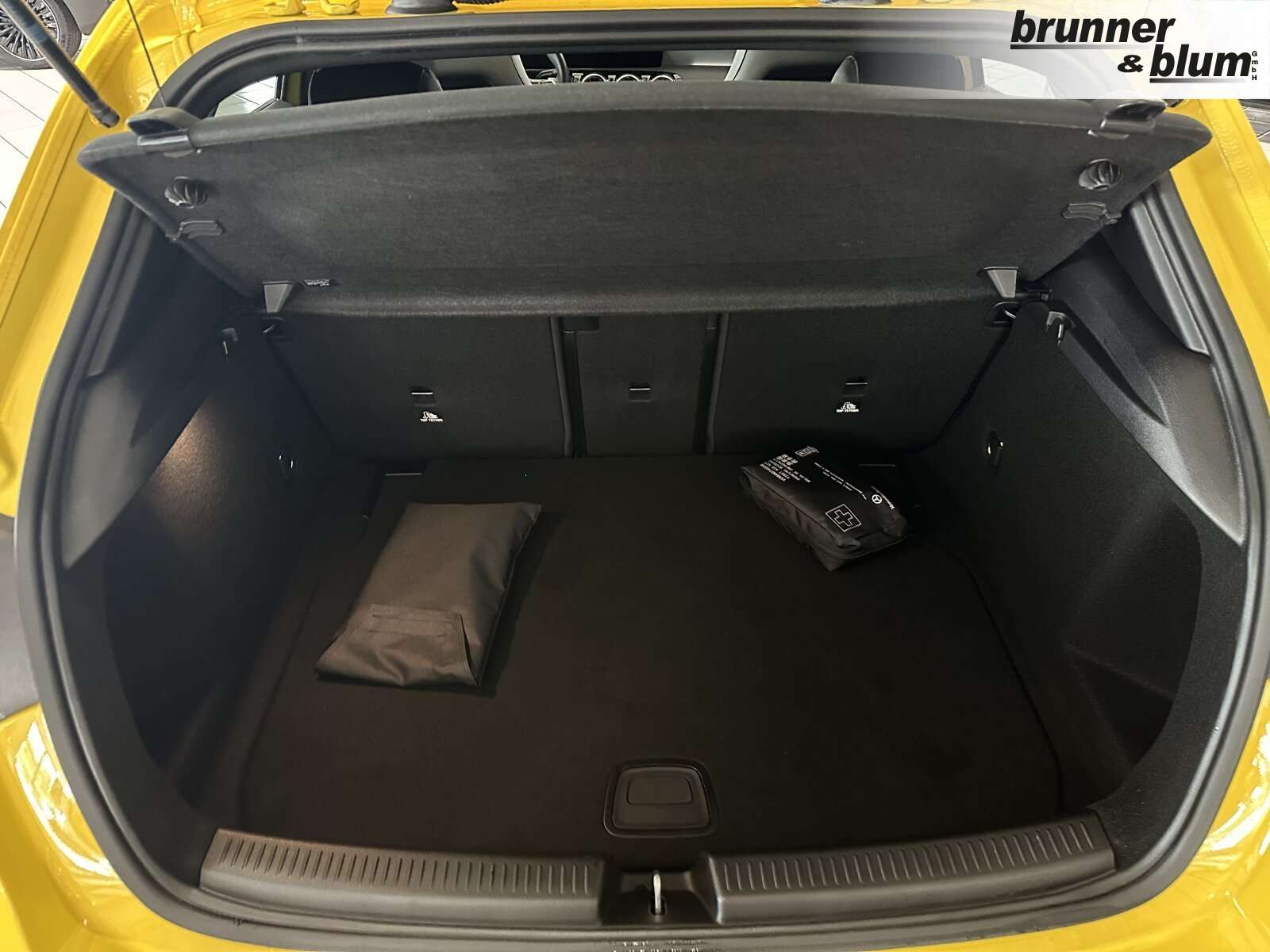 Mercedes-Benz A 220