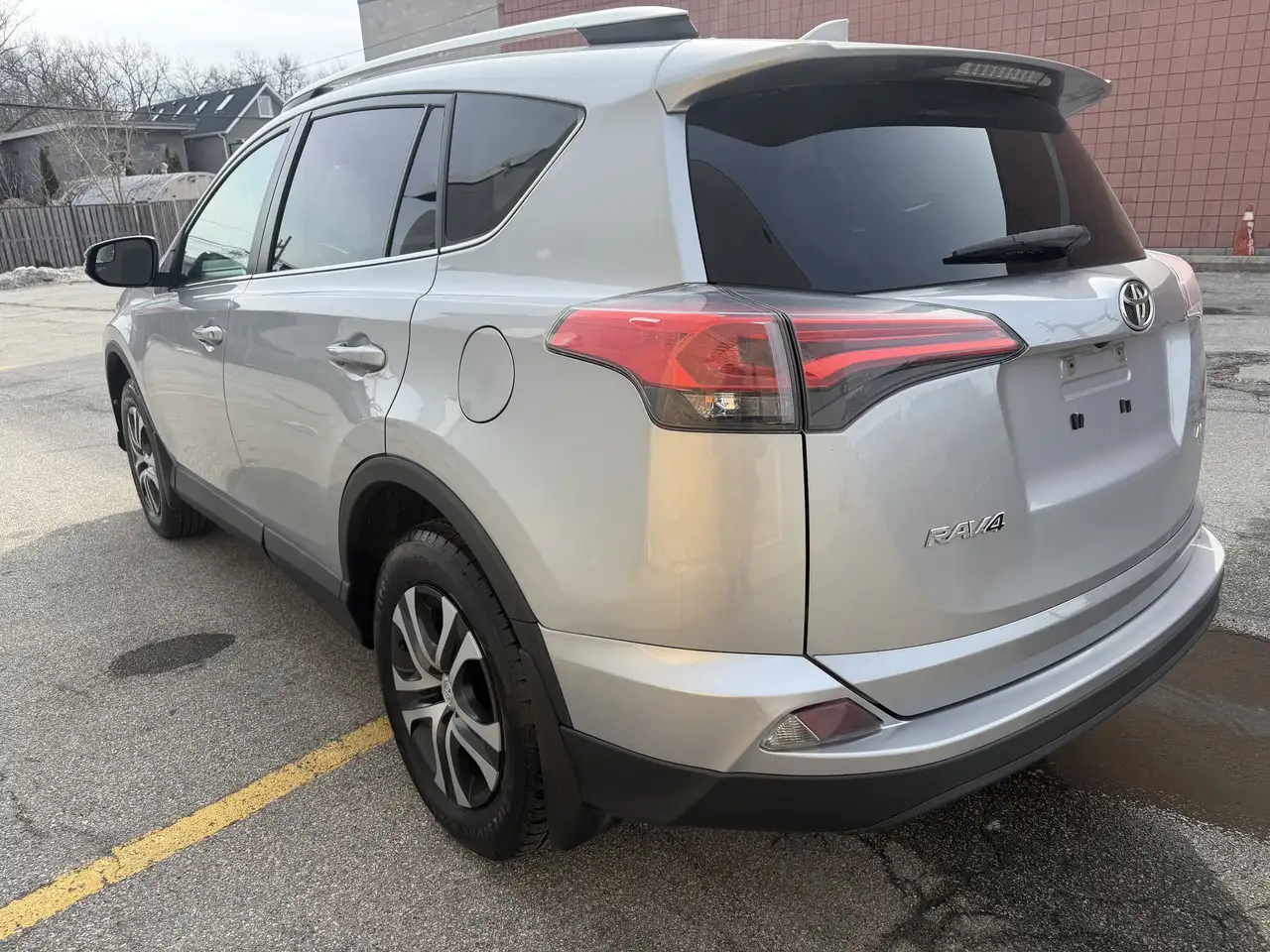 Toyota RAV 4 снимка Toyota RAV 4