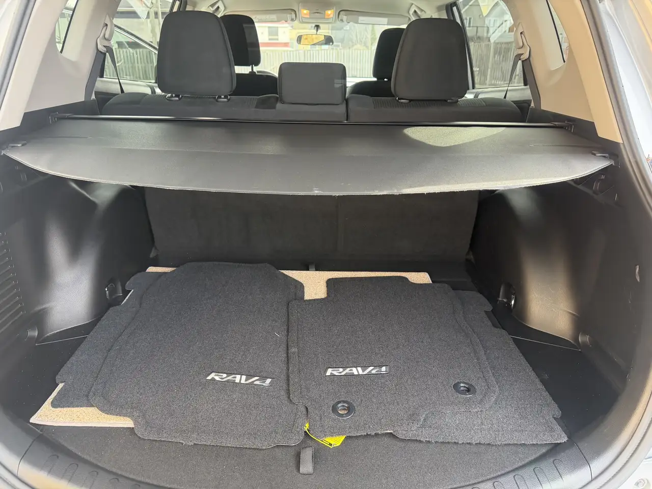 Toyota RAV 4 снимка Toyota RAV 4