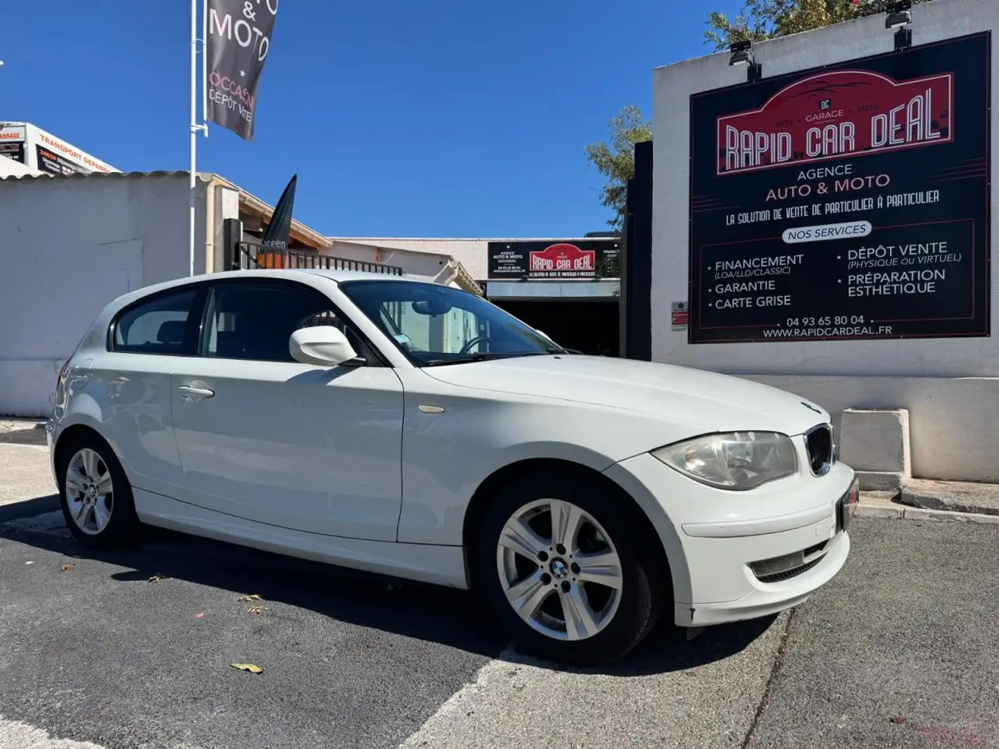 BMW 118 118d - BVA Steptronic  BERLINE E81 Edition Blanc - 1