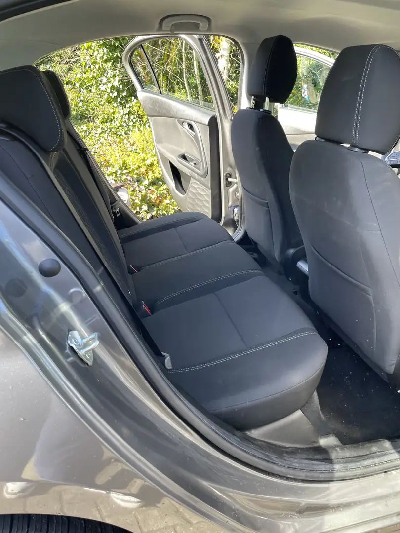 Fiat Tipo hatchback Gris - 2