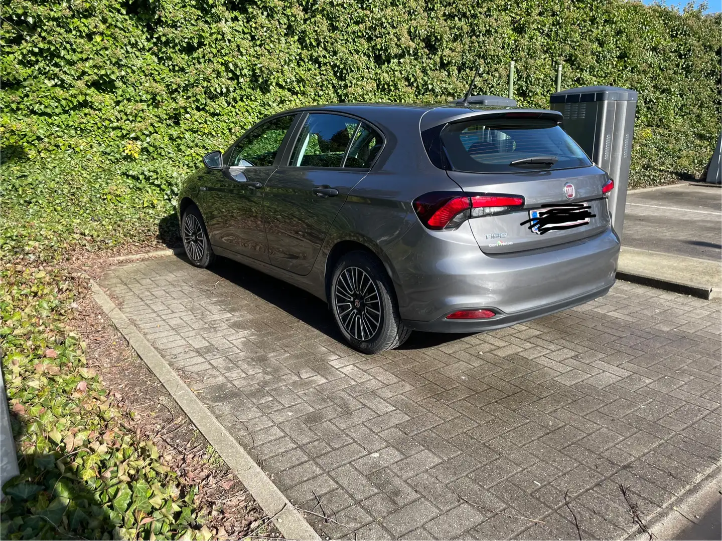 Fiat Tipo hatchback Gris - 1