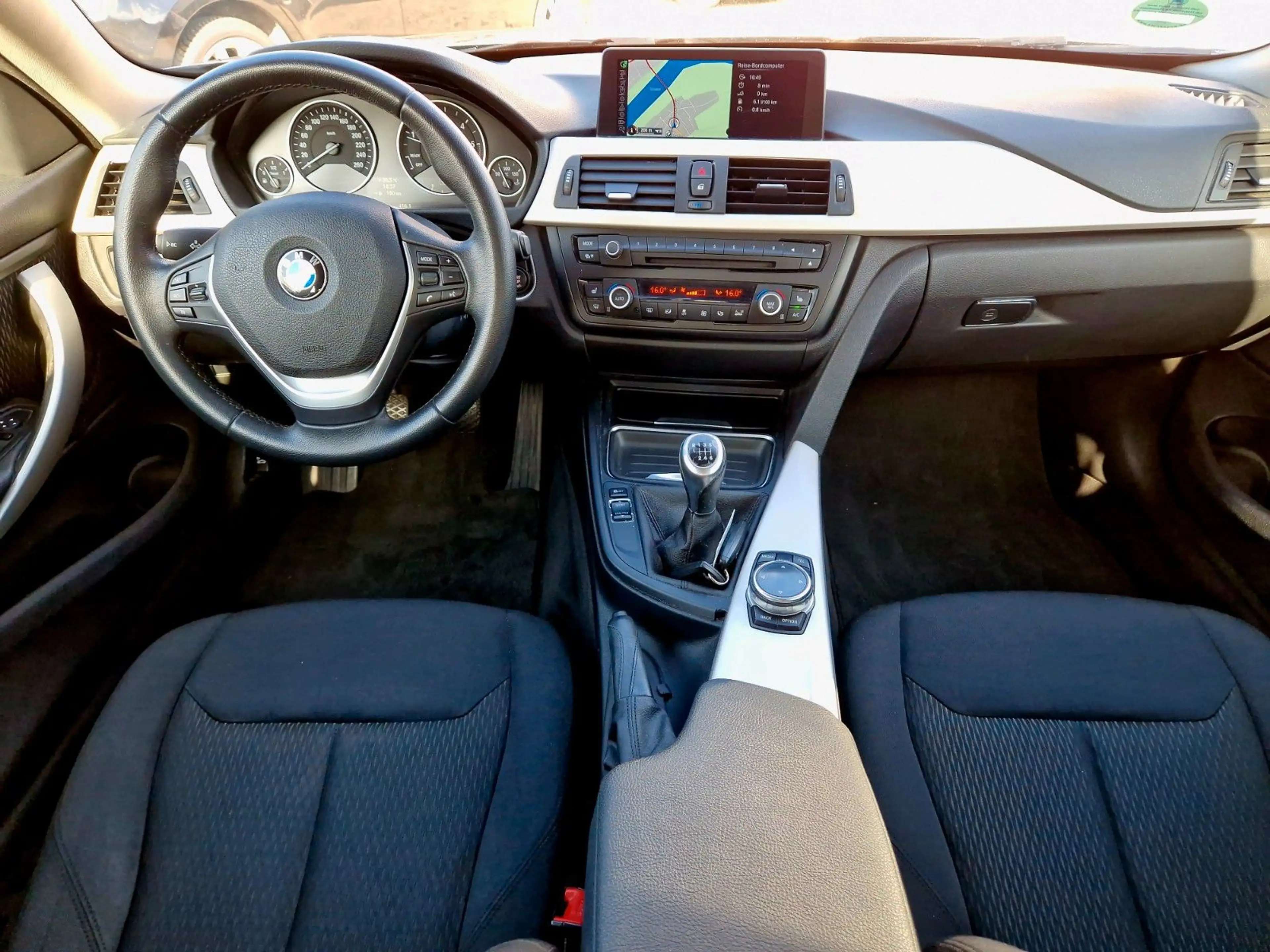 BMW 420 d Coupe Sport — photo 6
