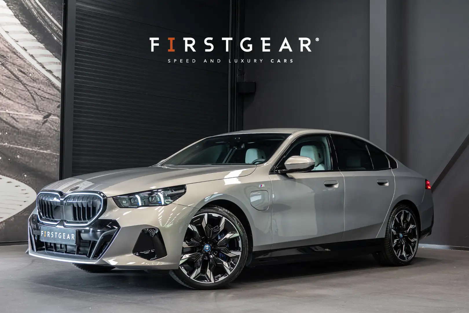 BMW 550 5-serie 550e xDrive *M-Sport Pro / Bowers & Wilkin Gris - 1