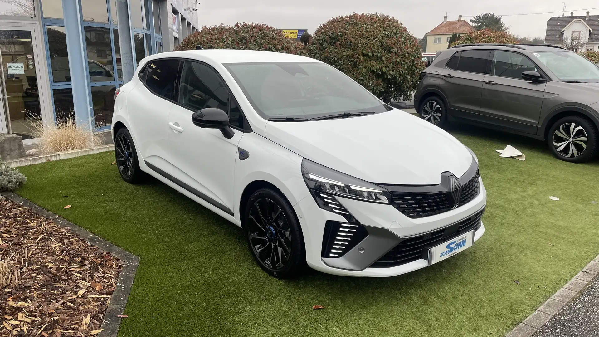 Renault Clio 1.0 TCE 90CH ESPRIT ALPINE - 24 - 1