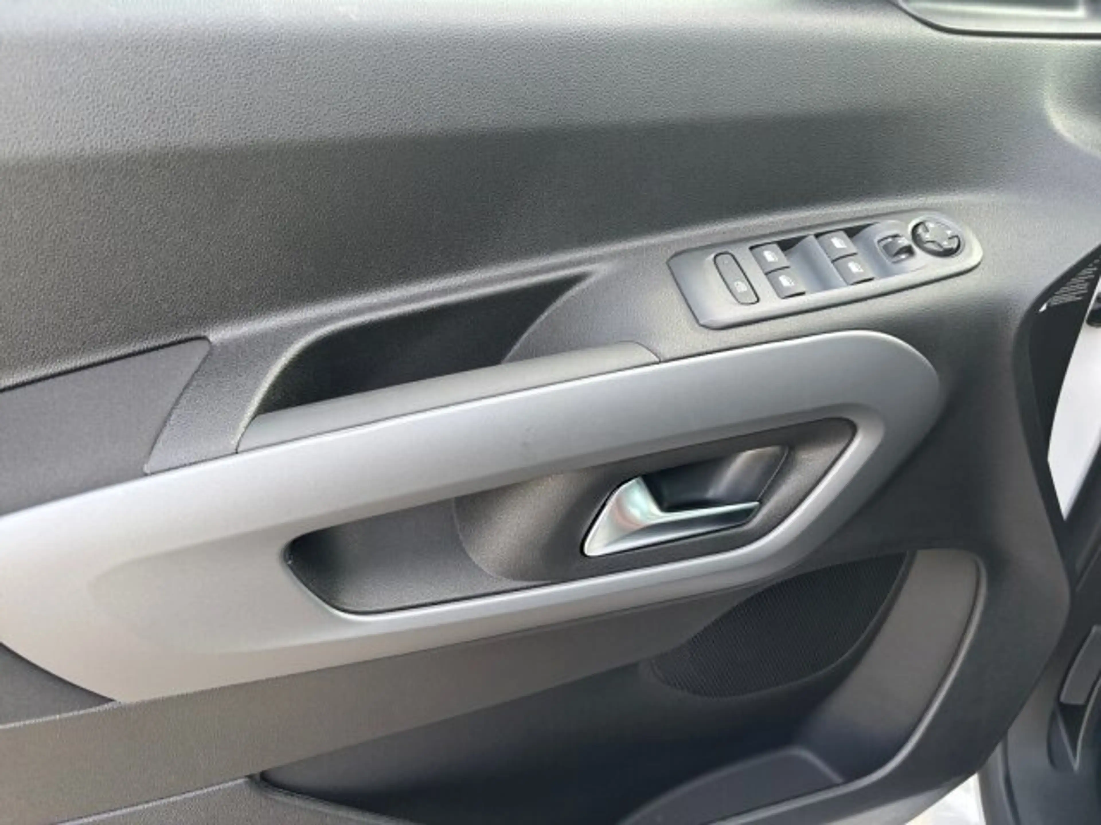 Citroen Berlingo Berlingo M 130 MAX BAR +180°Kamera+Holiday+NAV+ — photo 7