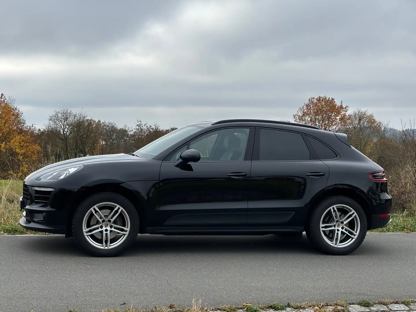 Porsche Macan Macan PDK Schwarz - 1