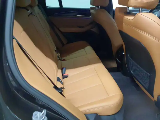 BMW X3 view 14