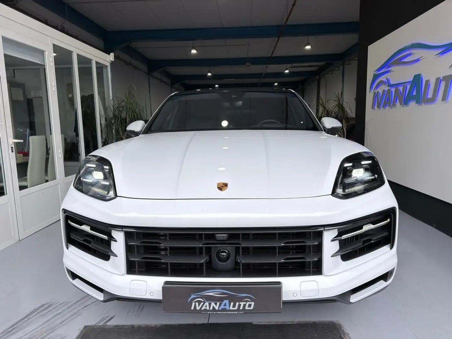 Porsche Cayenne E-Hybrid Aut. Blanco - 2