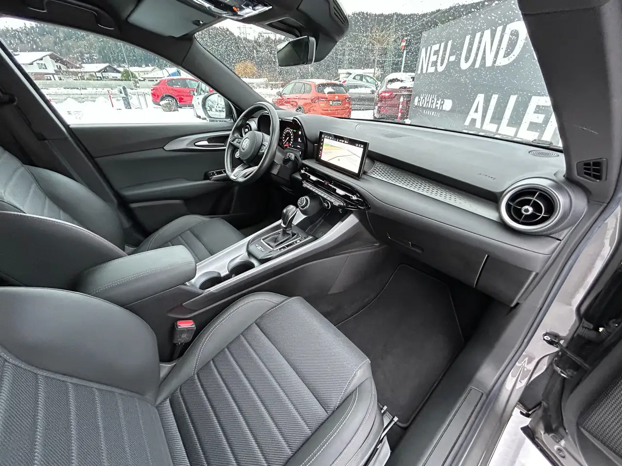 Alfa Romeo Tonale 2023 — фото 11