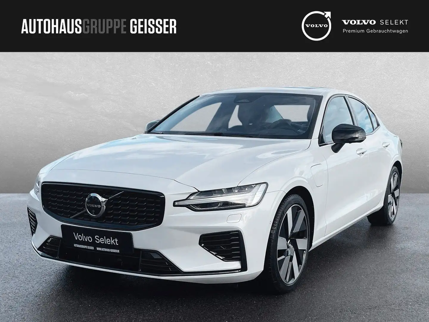 Volvo S60 T8 AWD Recharge Ultimate Dark ACC BLIS SD Белый - 1