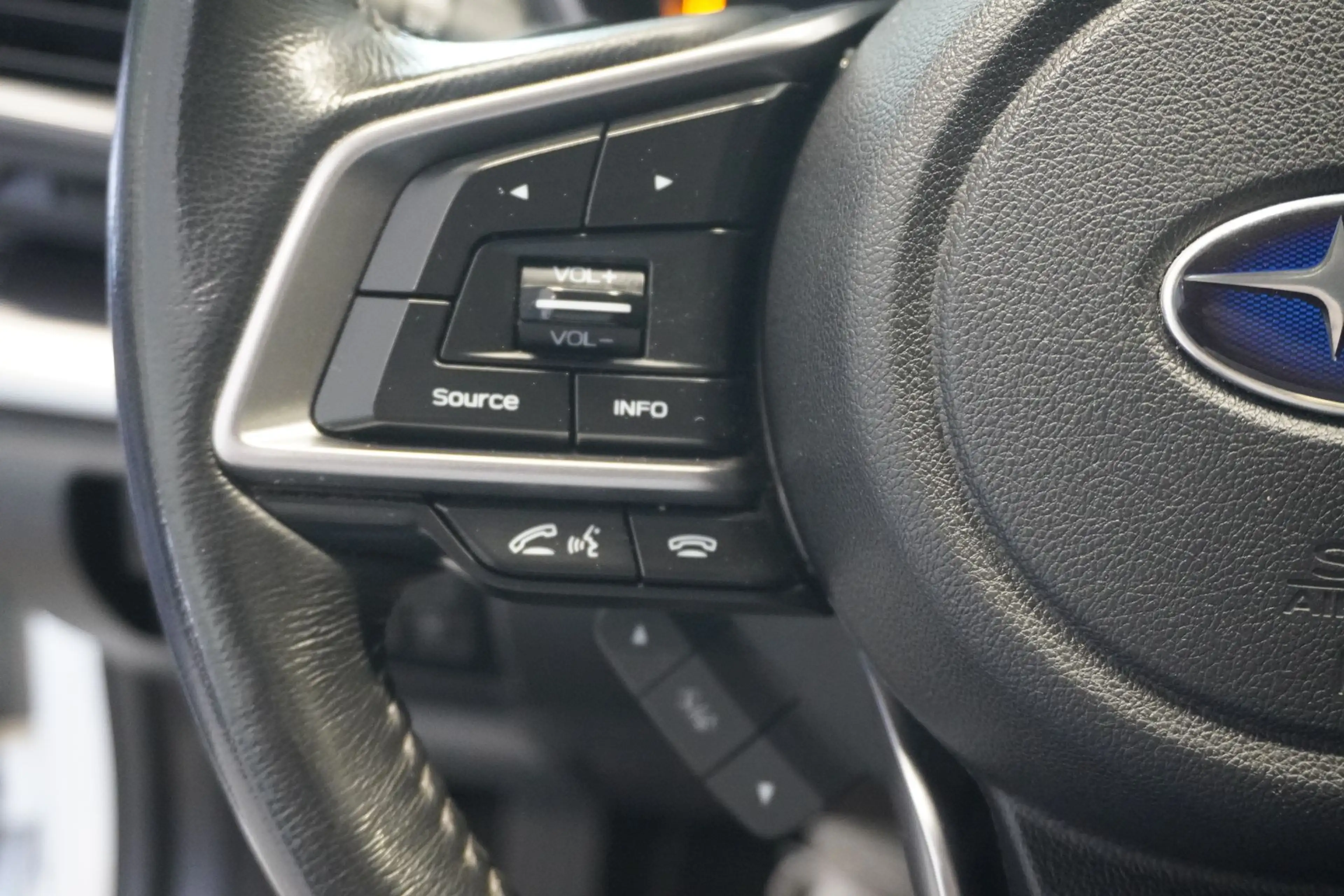 Subaru Impreza AWD Exclusive Line Aut.ACC/LED/SHZ — photo 12