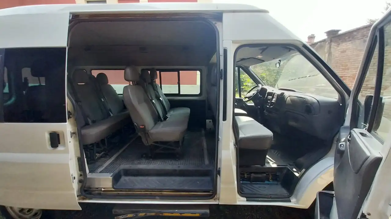 Ford Transit Bus Autovettura 9 posti, foto 6