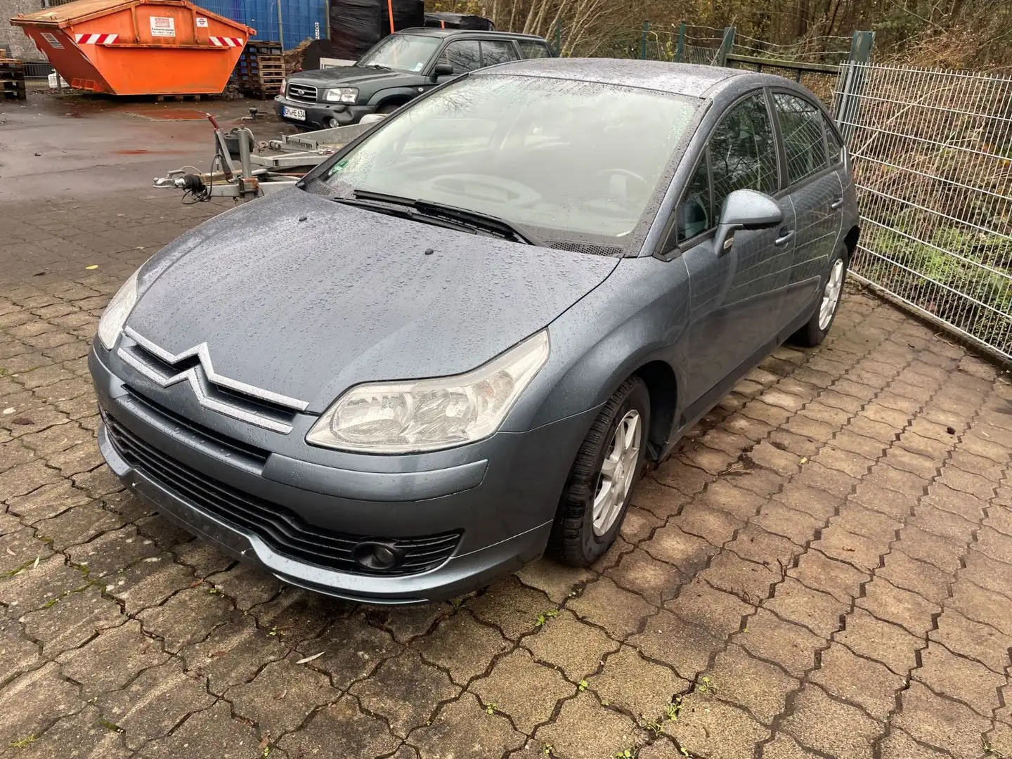Citroen C4 Lim. VTR Plus Grau - 1