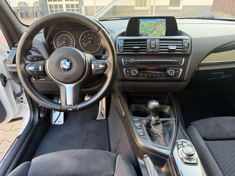 BMW 118 i M-Paket (Navi / Alcantara / PDC / Xenon) — photo 9