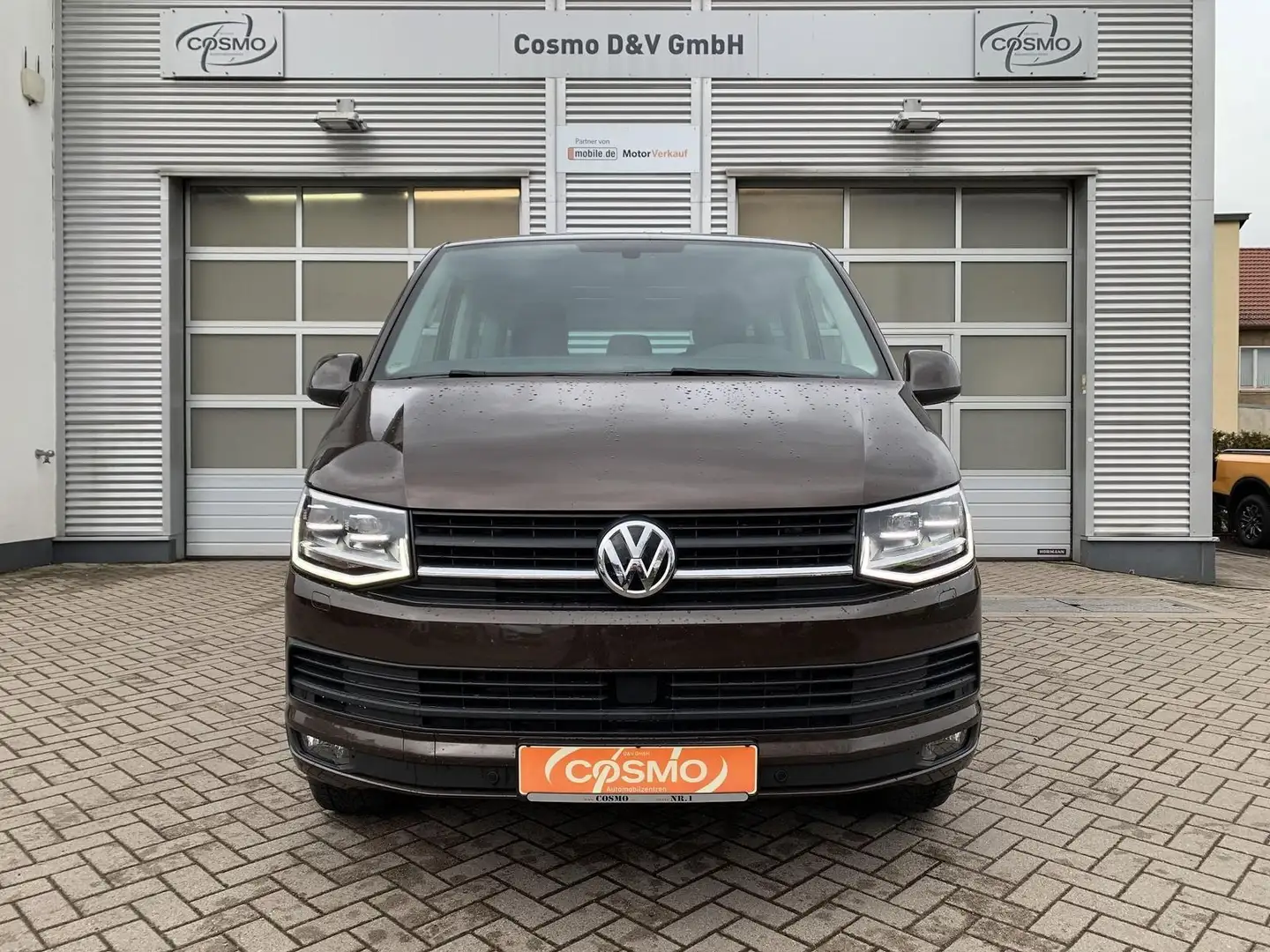 Volkswagen T6 Caravelle T6 2.0TDI Caravelle LED+ACC+3Z-Klimaaut+Navi Marrón - 2