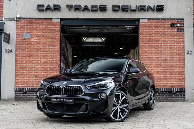 BMW X2 sDrive20i High Executive M-Sport Pano / HUD / Crui