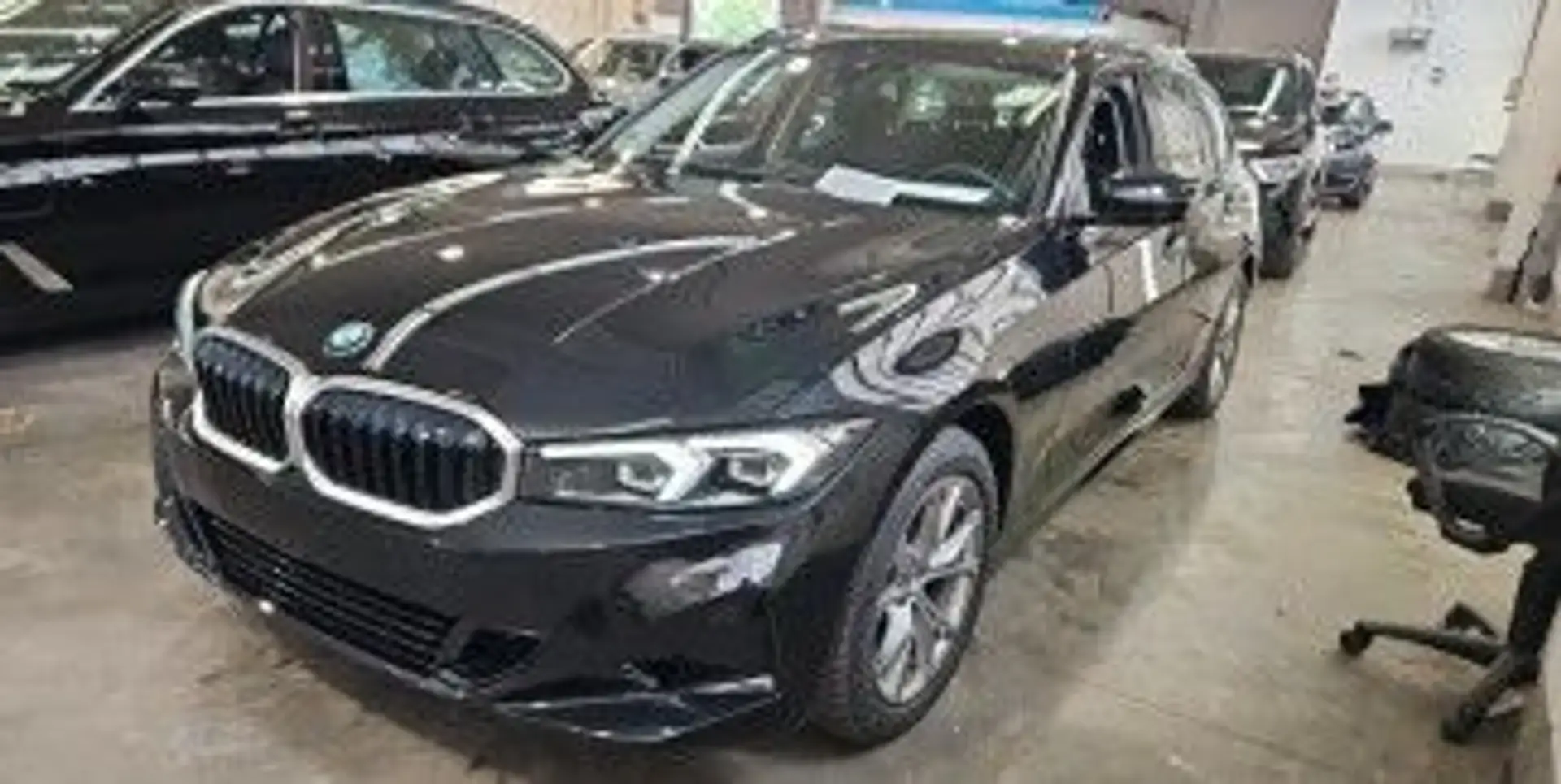 BMW 320 d T xDrive SHADOW*WIDE*LED*GUARD+*CARPLAY Negro - 1
