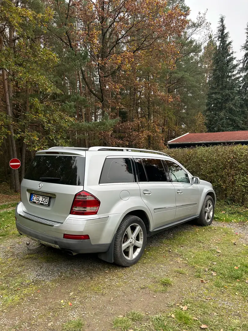 Mercedes-Benz GL 320 CDI DPF 4Matic 7G-TRONIC Argento - 1