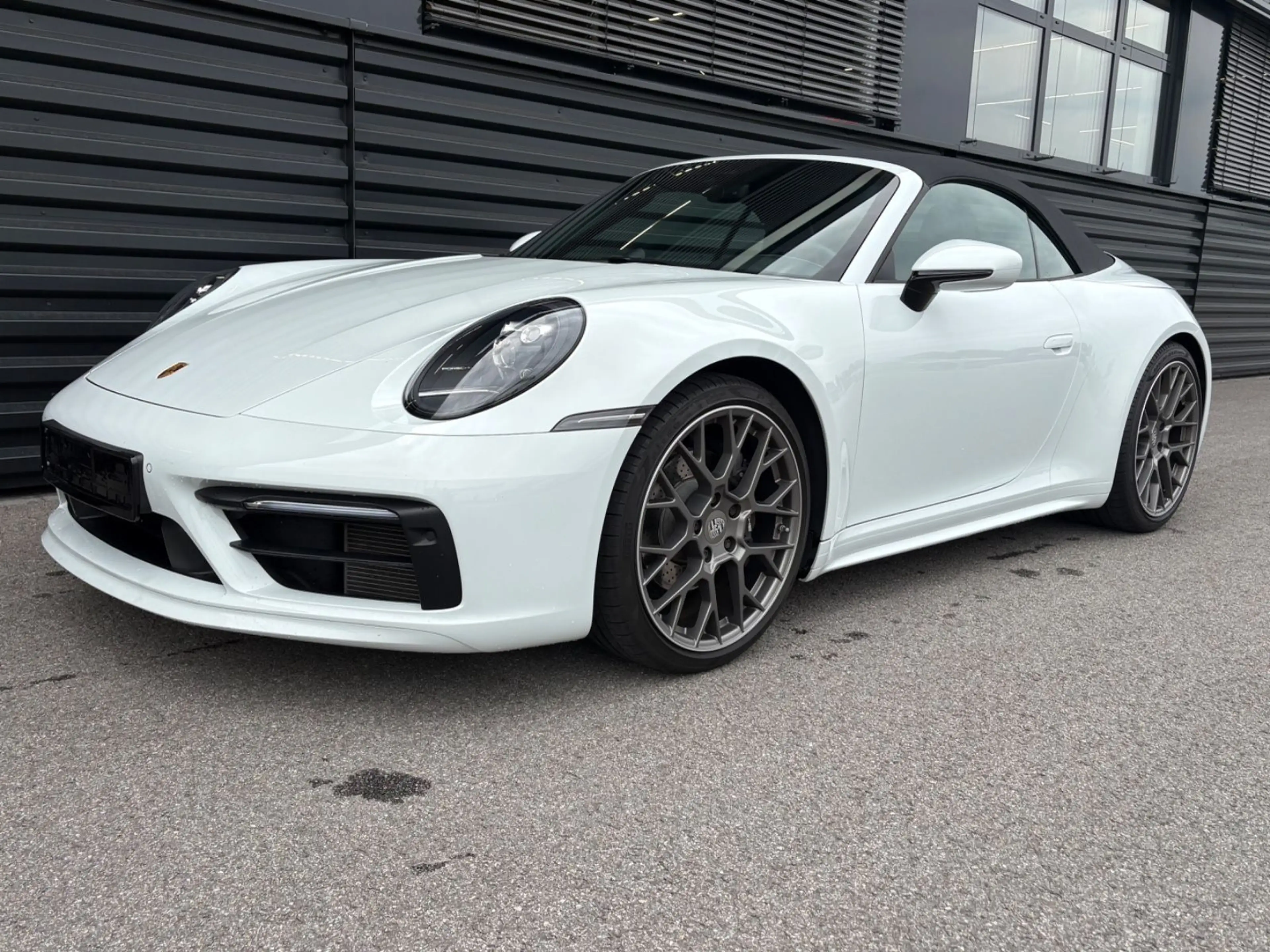 Porsche 992 911-992 Carrera Cabrio-Chrono-Abgas-Sportdesign — photo 8