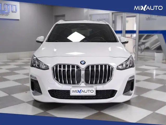 BMW 2 Series view 2
