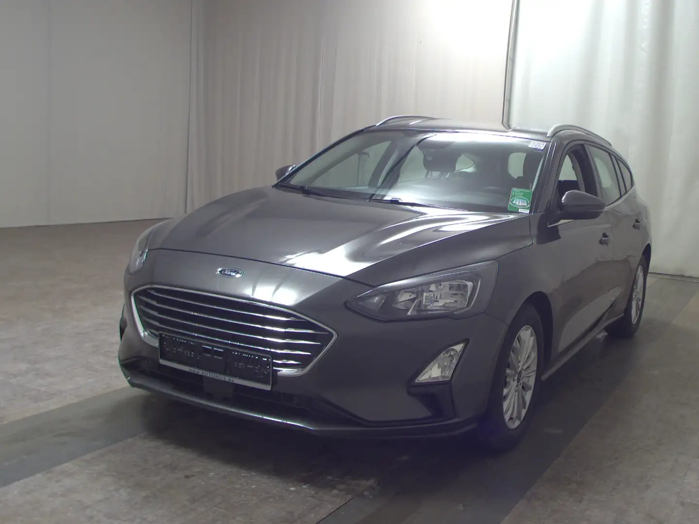 Ford Focus Turnier 1.5 EB Titanium Navi LED Shz PDC Gris - 2