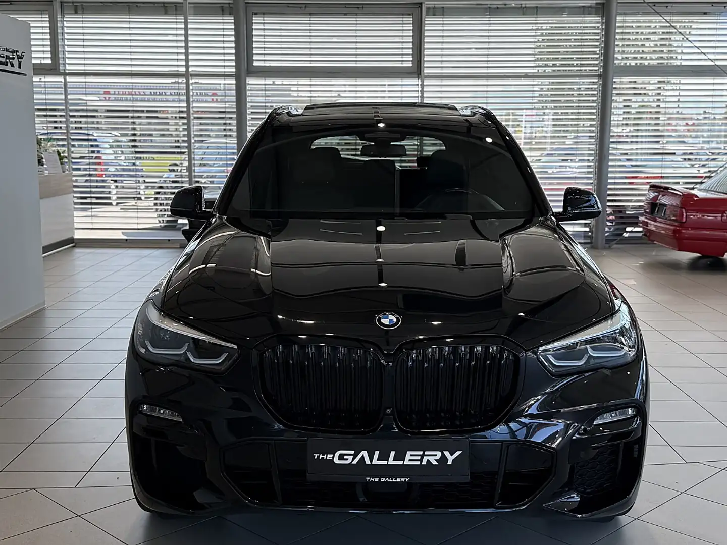 BMW X5 xDrive30d Aut.*M-Sport*Panorama*Head-Up*360°*AHK Schwarz - 2