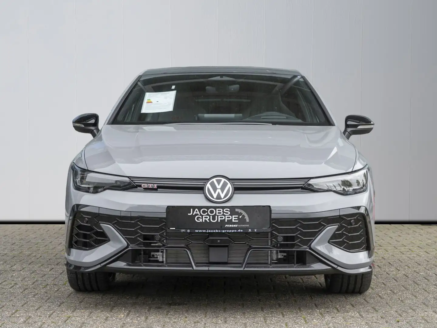 Volkswagen Golf GTI Clubsport 2,0 l TSI 221 kW UPE 66.125,- incl. Überführung Grau - 2