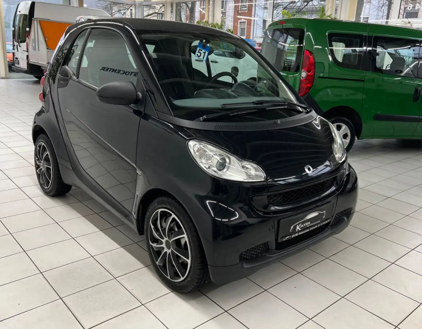 smart forTwo coupe Micro Hybrid Drive HU neu Schwarz - 2