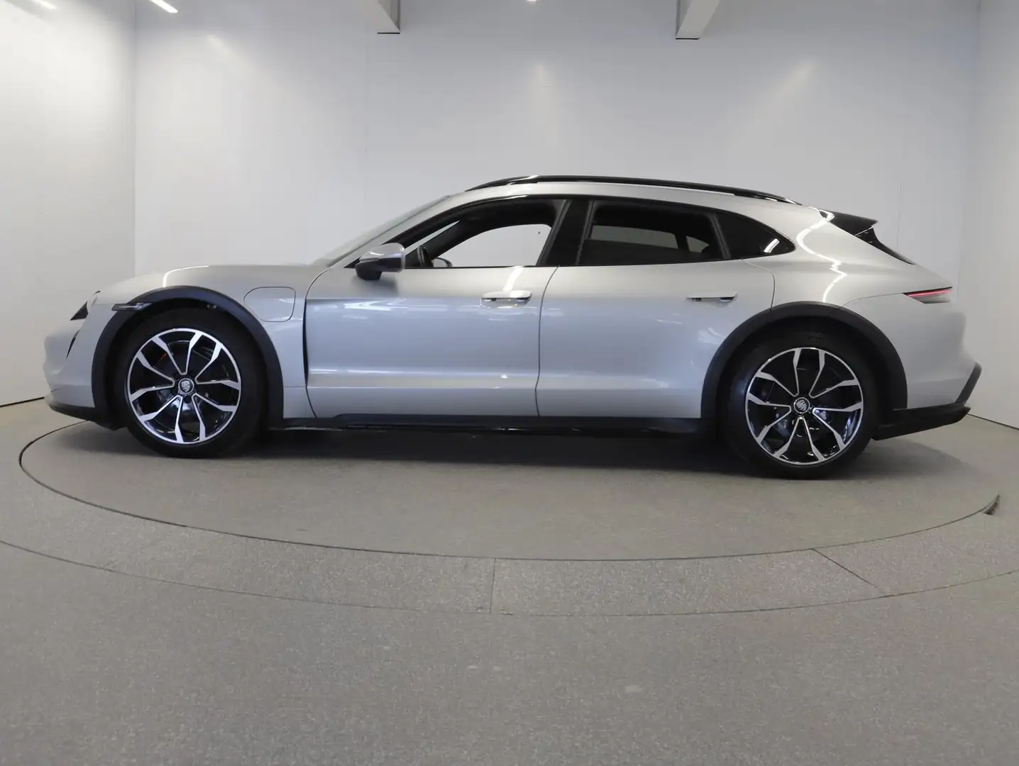 Porsche Taycan 4S Cross Turismo Grau - 2
