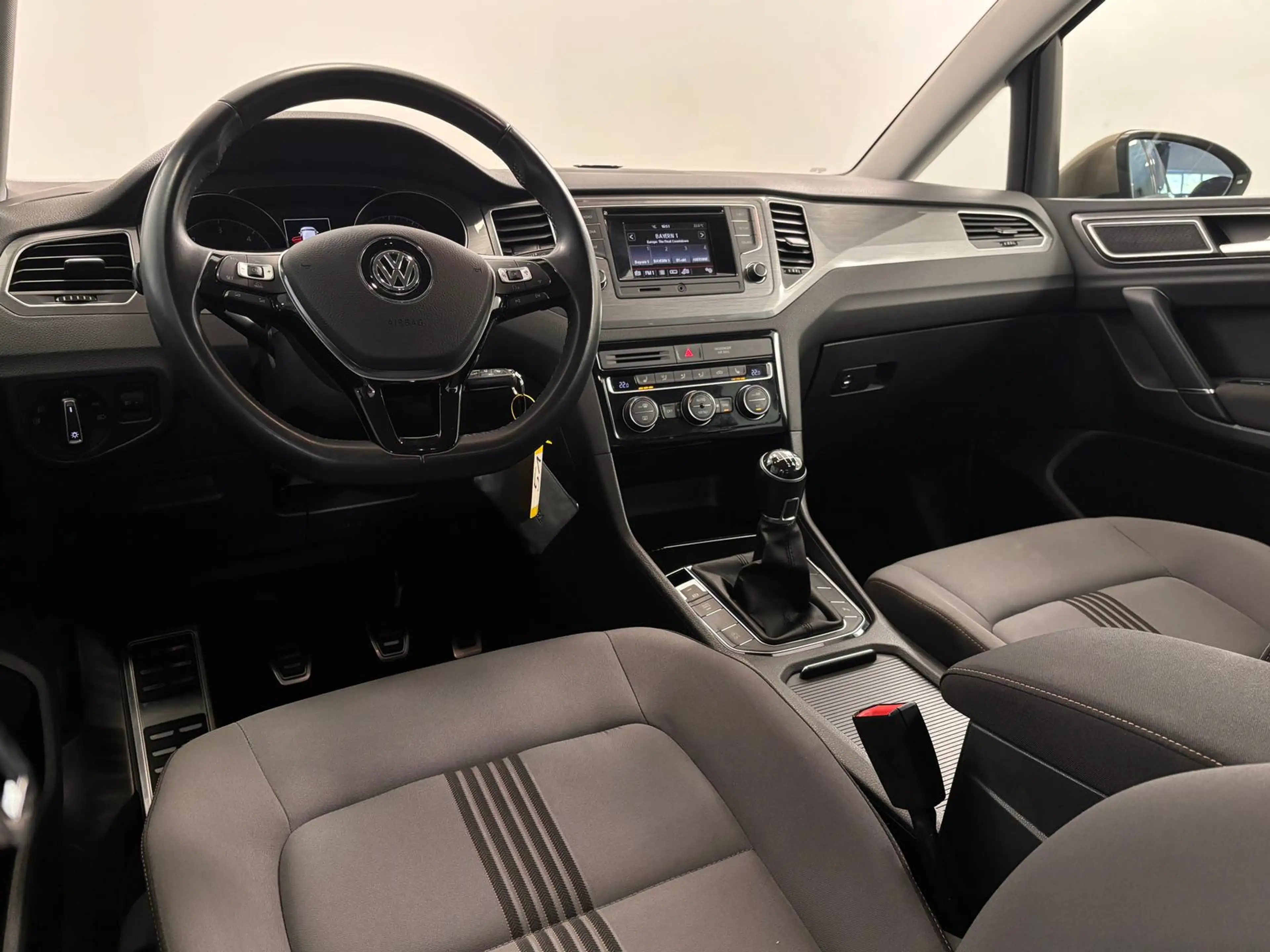 Volkswagen Golf Sportsvan Allstar TDI*Klima*SHZ*Alu*AHK* — photo 15