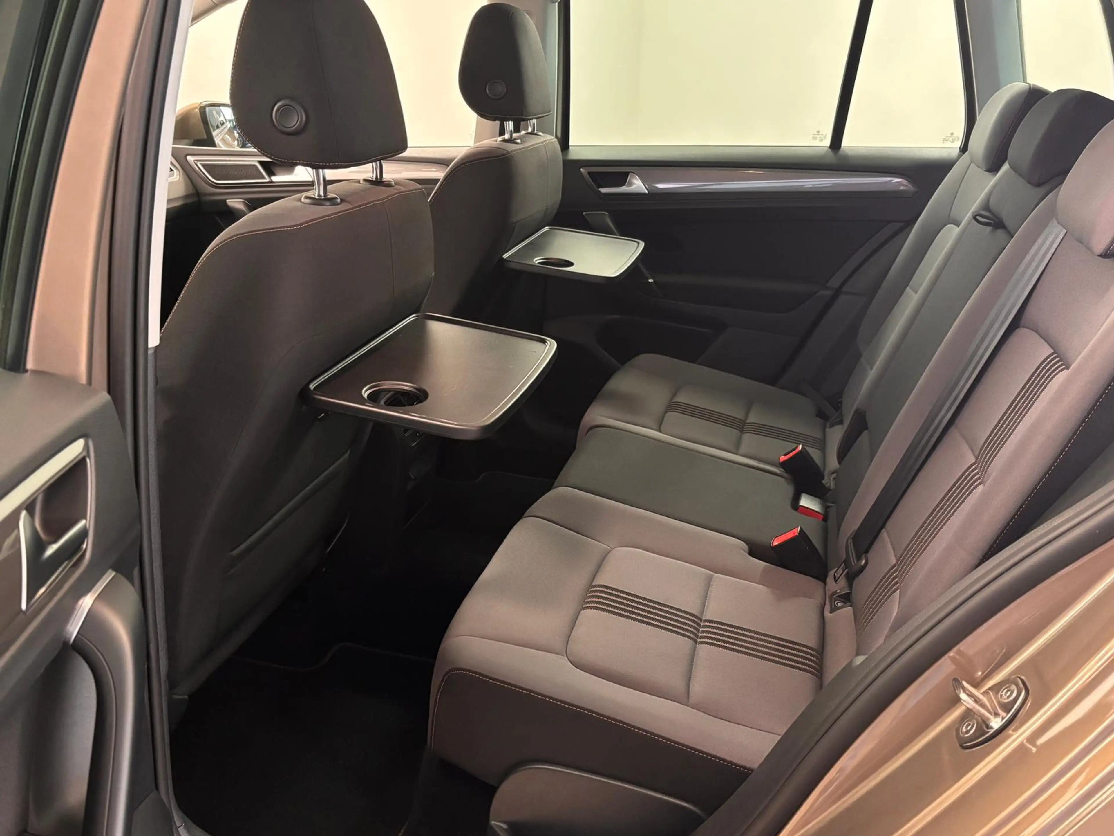 Volkswagen Golf Sportsvan Allstar TDI*Klima*SHZ*Alu*AHK* — photo 14