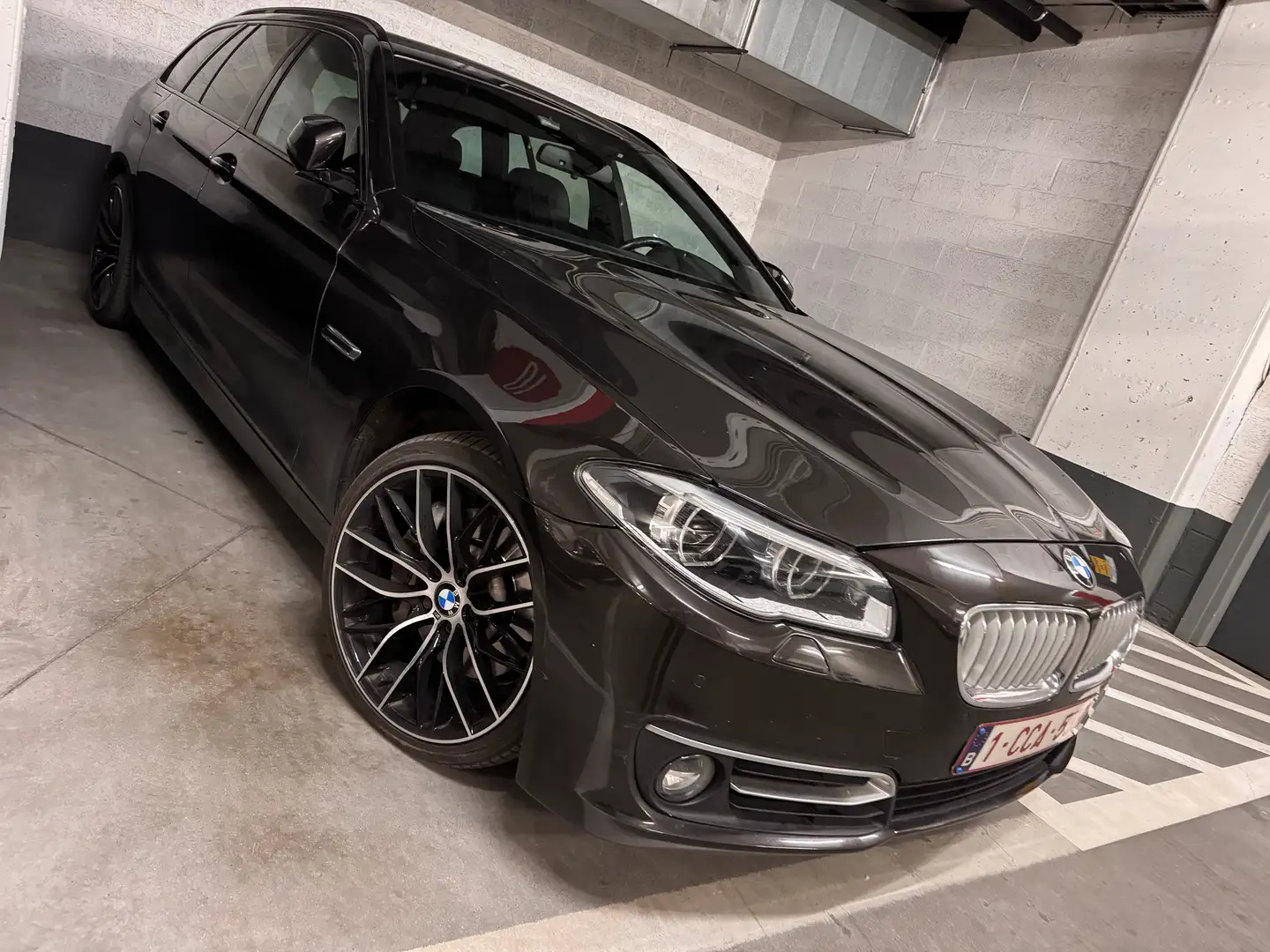 BMW 530 530d xDrive Touring Sport-Aut. Luxury Line Brun - 1