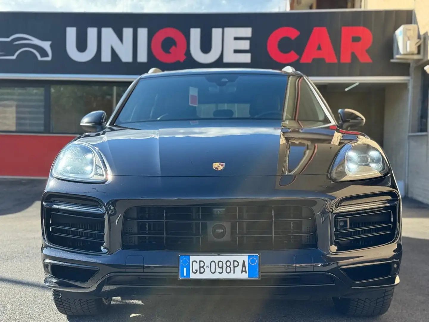 Porsche Cayenne 3.0 V6 E-Hybrid (FULL OPTIONAL) Noir - 2