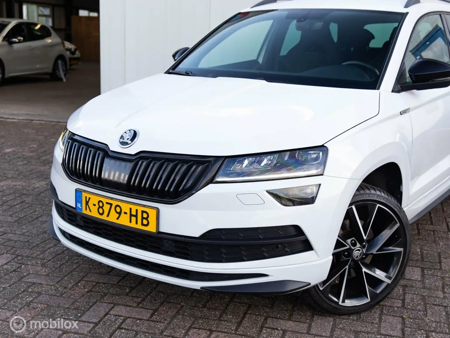 Skoda Karoq 1.5 TSI ACT Sportline Business|Trekhaak|Carplay|Ad Wit - 2