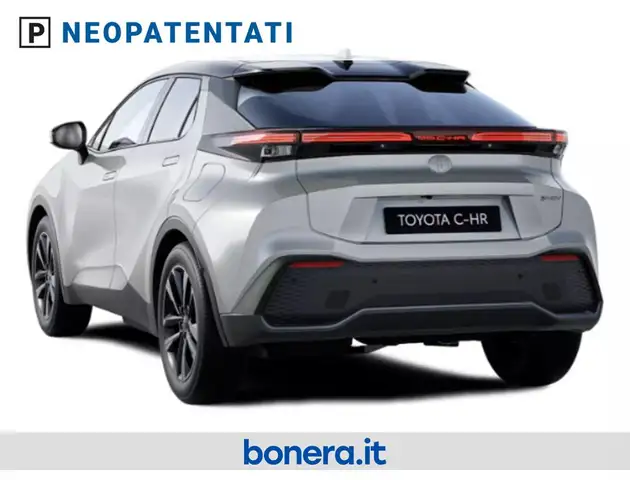 Toyota C-HR view 3