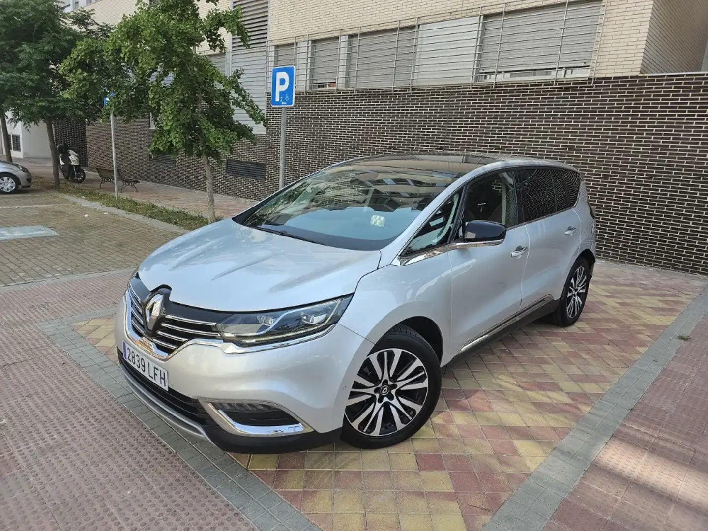 Renault Espace 1.6dCi TT En. Initiale Paris EDC 118kW Gris - 1
